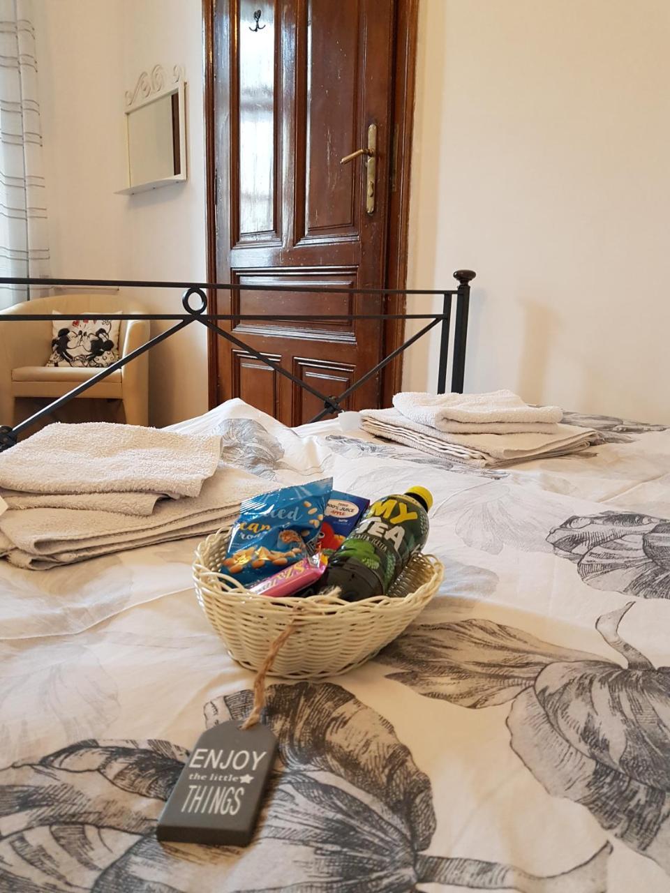 Varkeruelet Apartman ショプロン エクステリア 写真