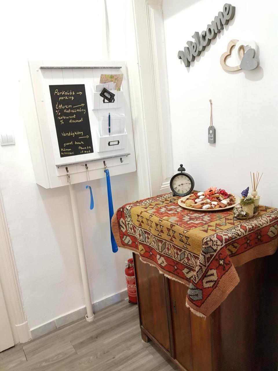 Varkeruelet Apartman ショプロン エクステリア 写真